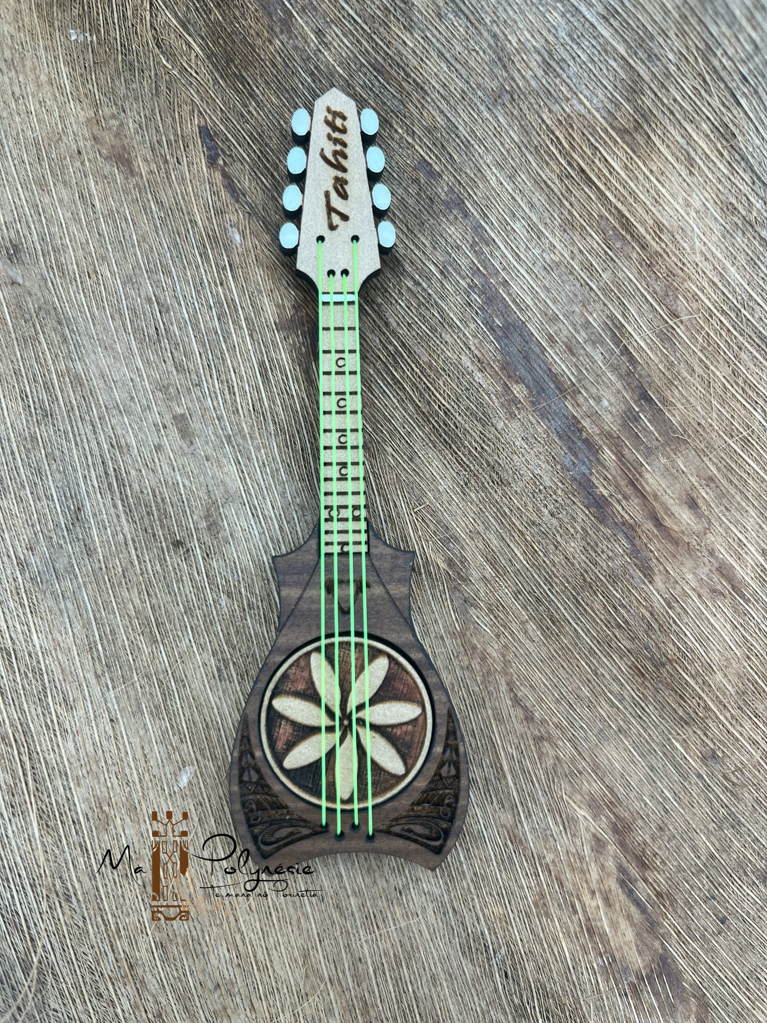 Magnet Ukulele rond gravé...