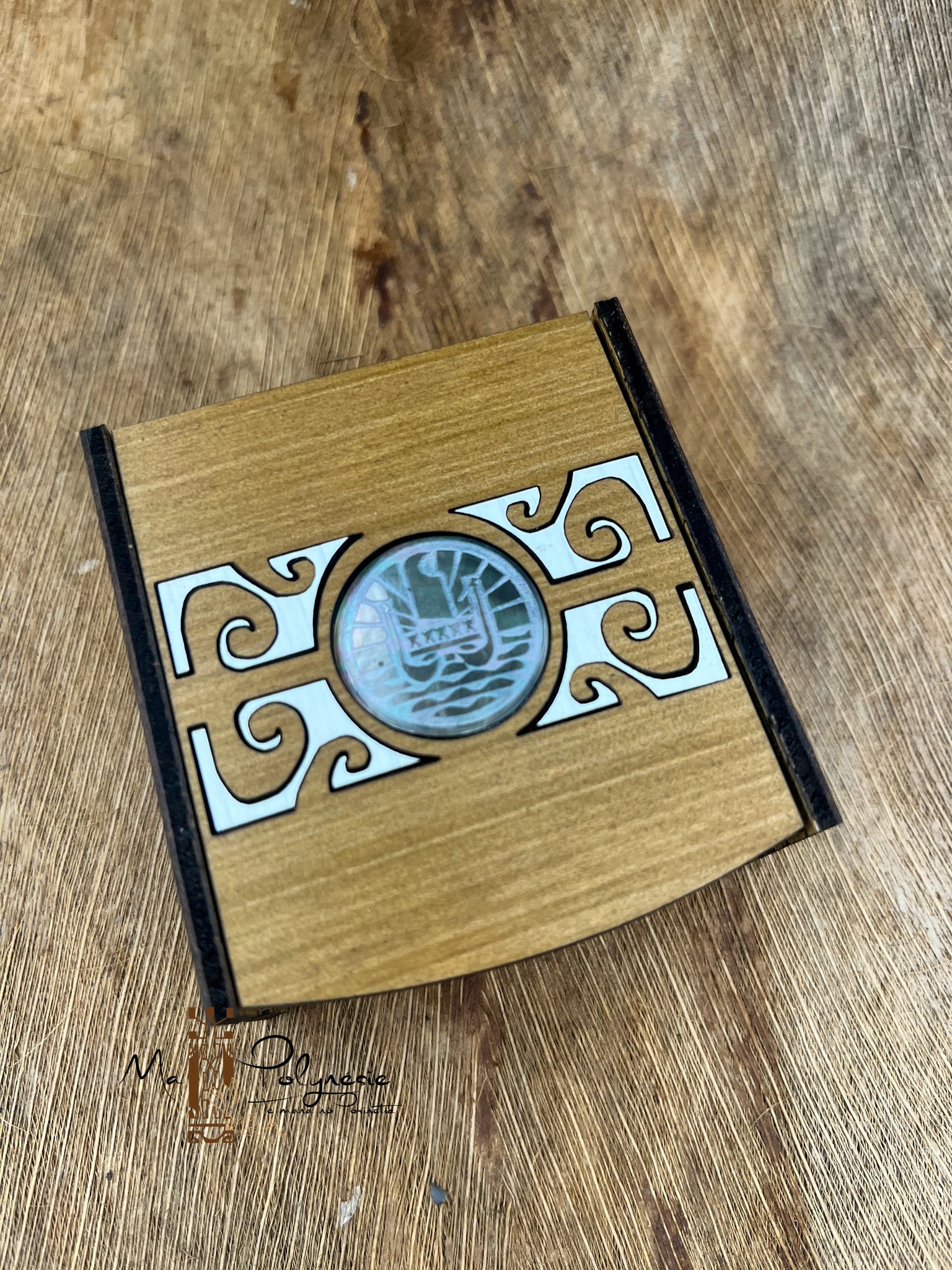 Boite en Bois & Nacre Tahiti